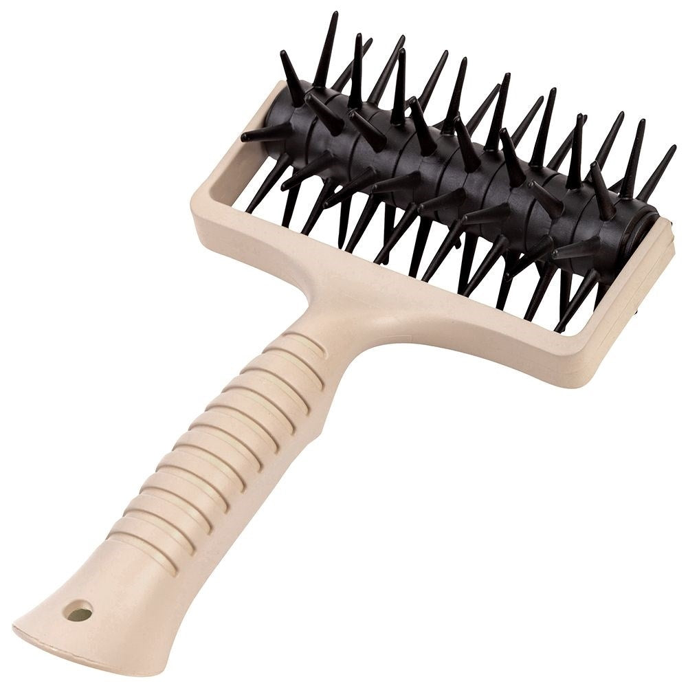 Dot roller: Perfect for even perforation of puff pastry and shortcrust pastry