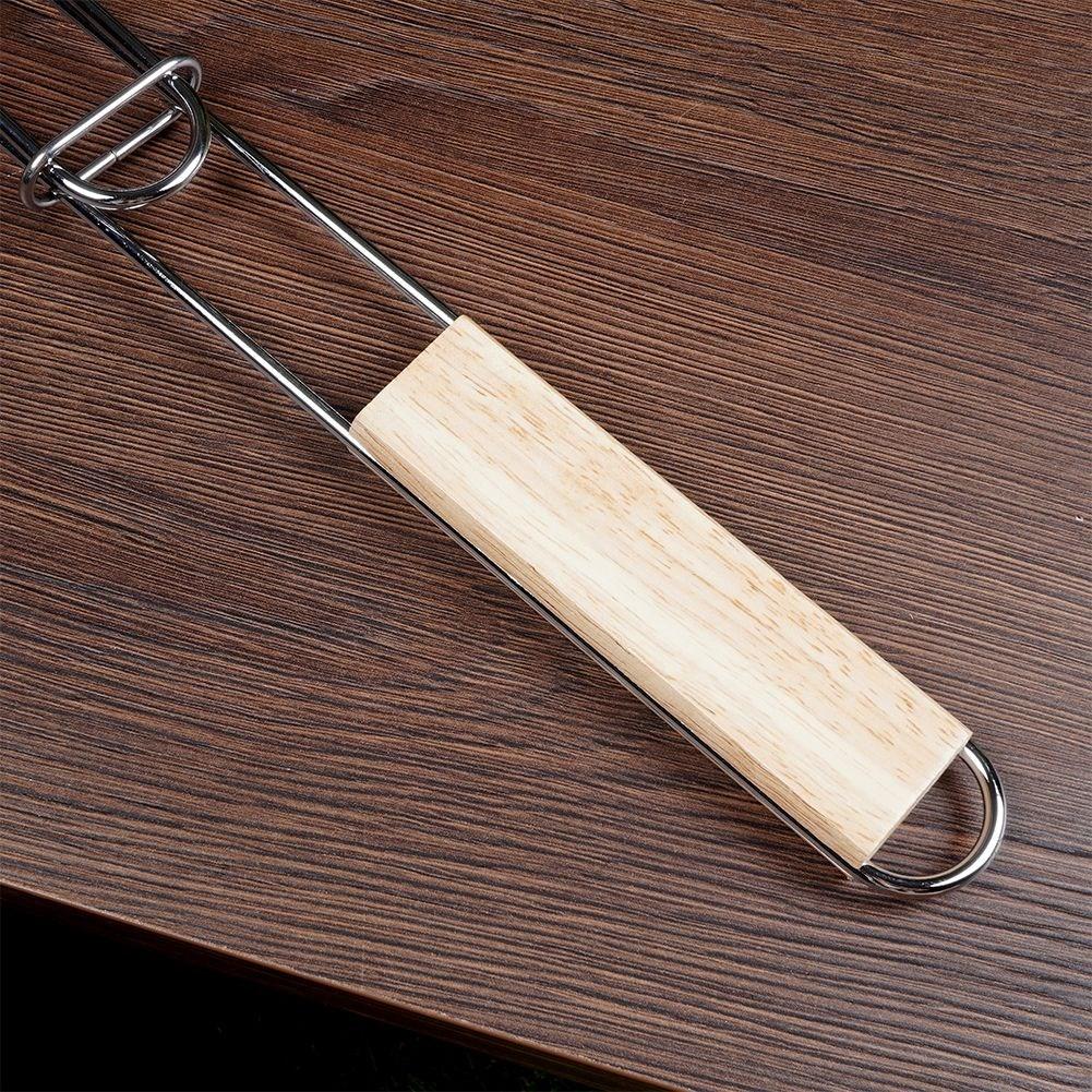 Double grill with lock and wooden handle for easy cooking