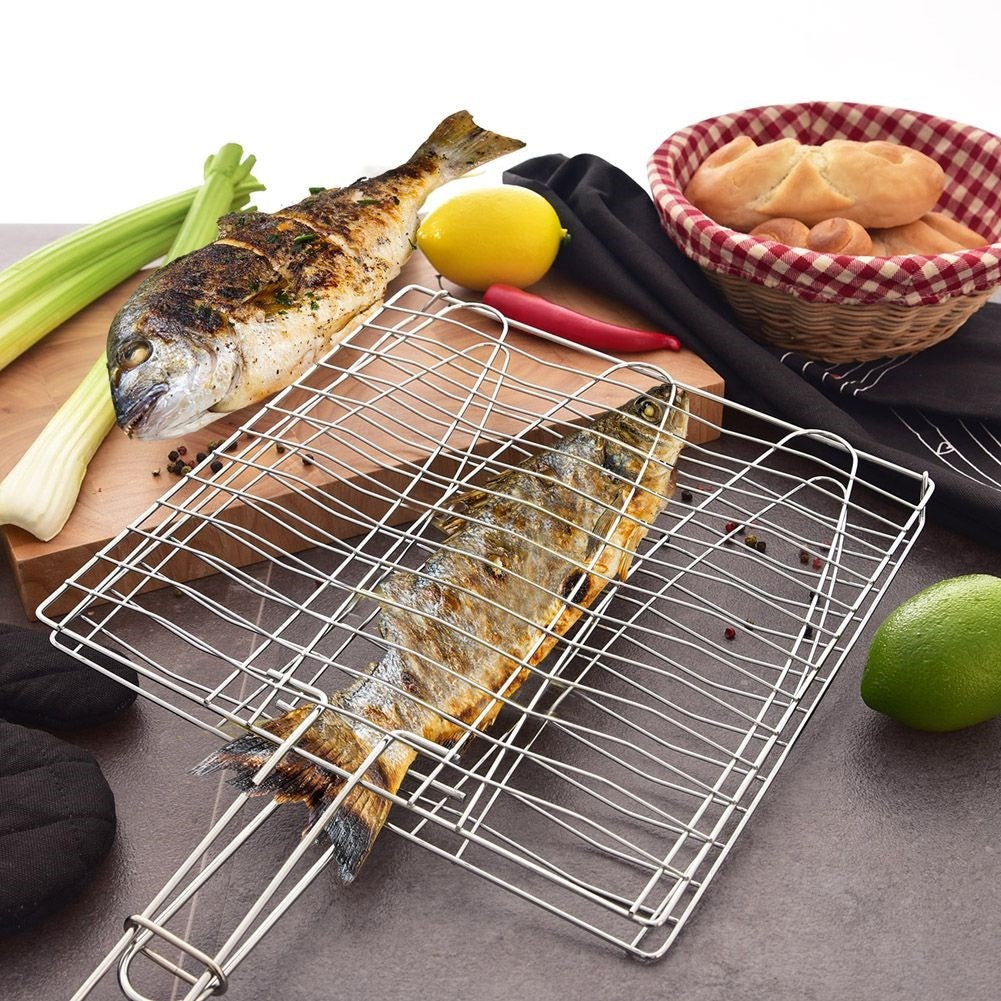 Double grill with rubber handle for perfect fish grilling