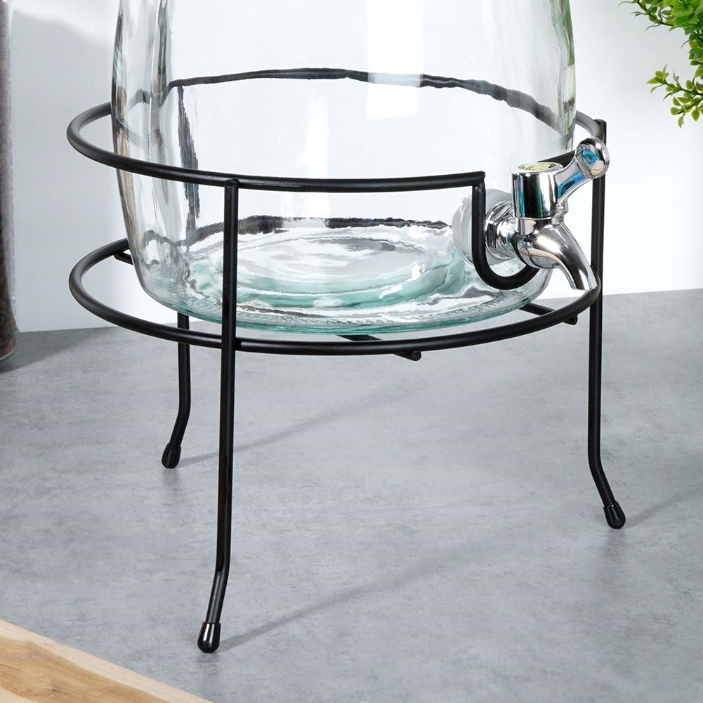 Drink stand in black metal for easy pouring