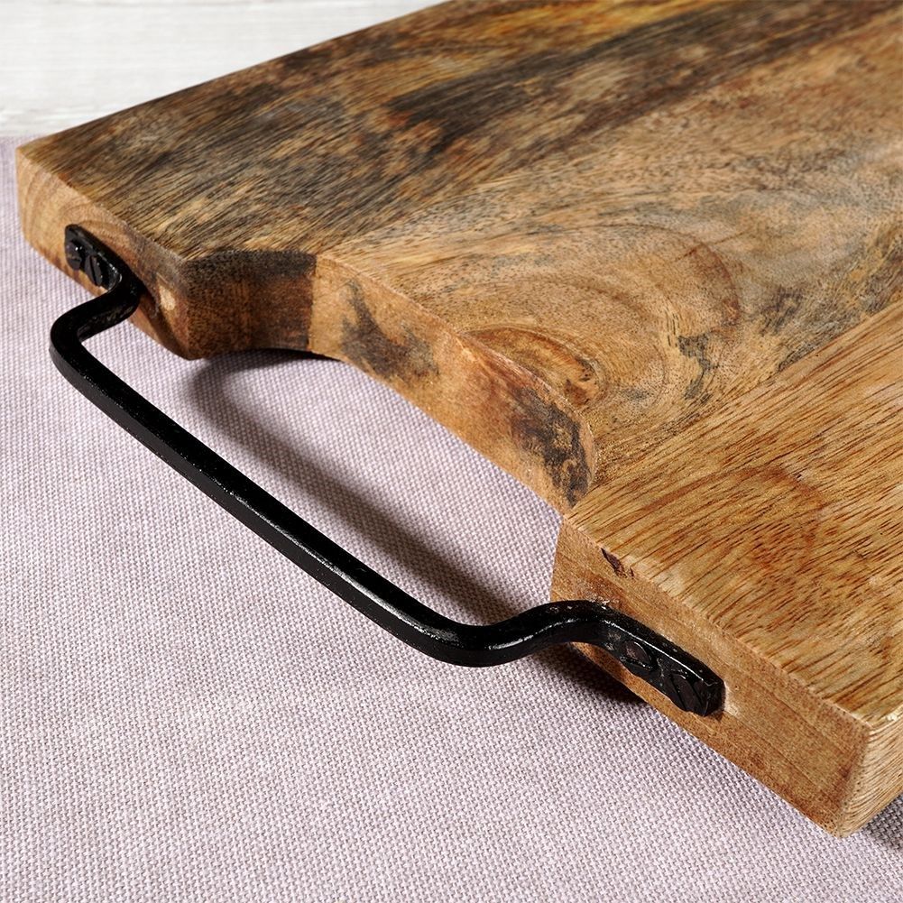 Durable Cutting Board in Mango Wood with Comfortable Handle