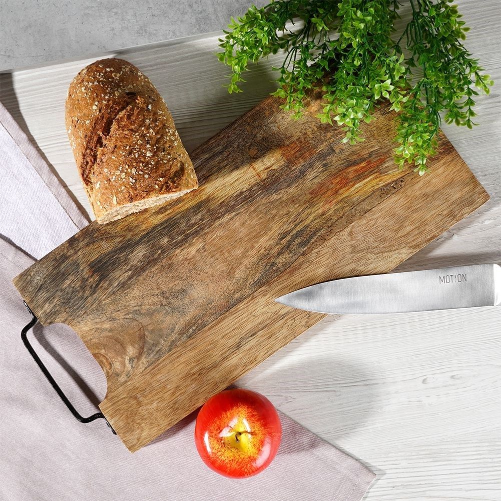 Durable Cutting Board in Mango Wood with Comfortable Handle