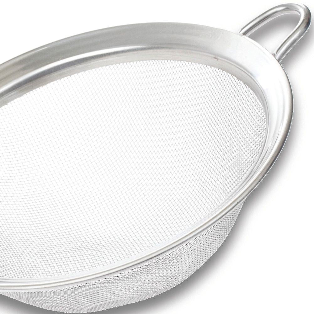 Durable Kitchen Strainers in Stainless Steel - 15 cm Diameter
