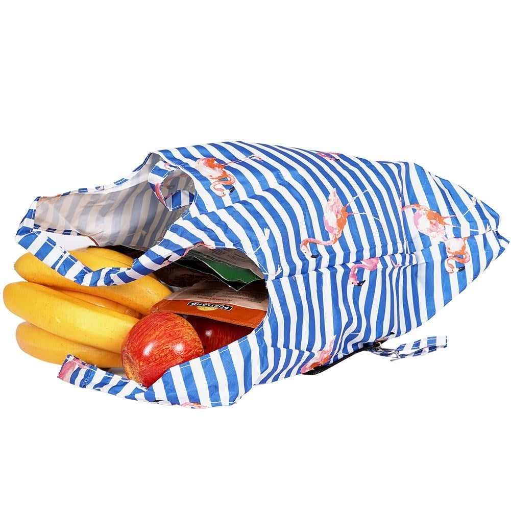 Durable and easily foldable shopping bag