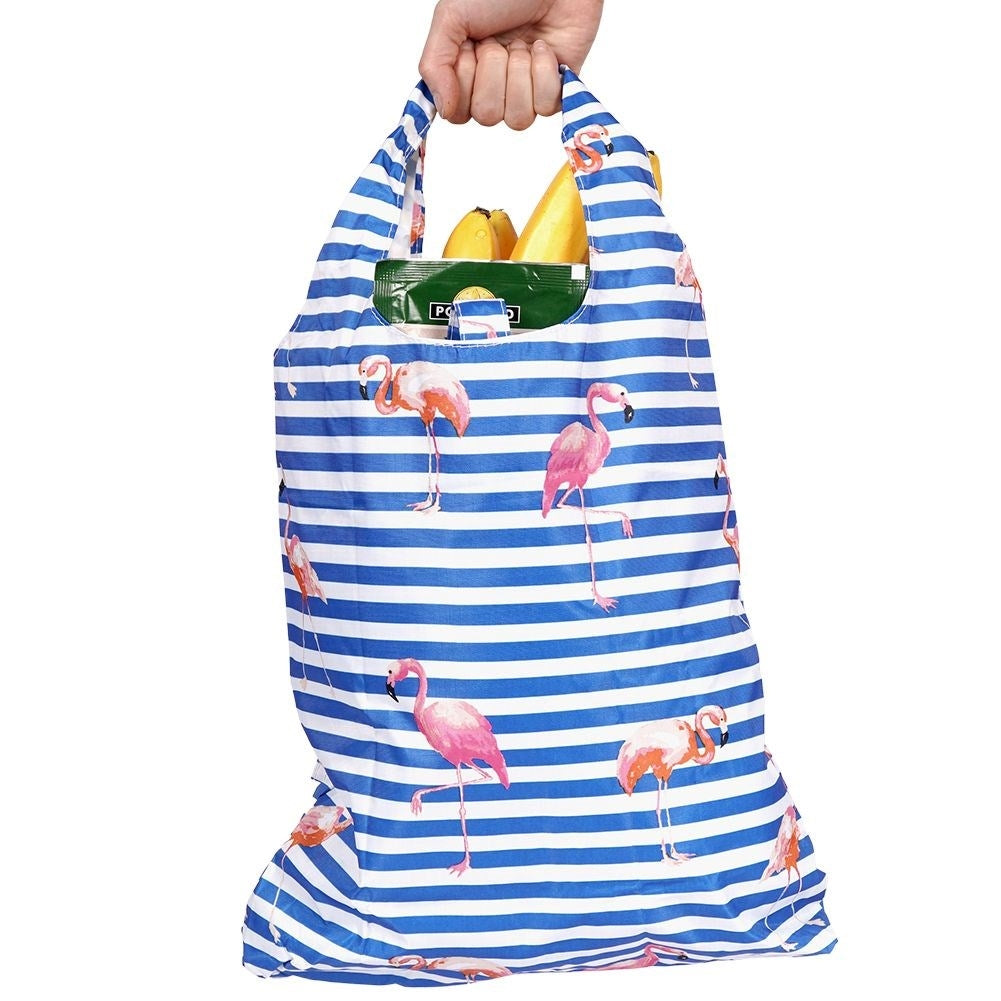 Durable and easily foldable shopping bag