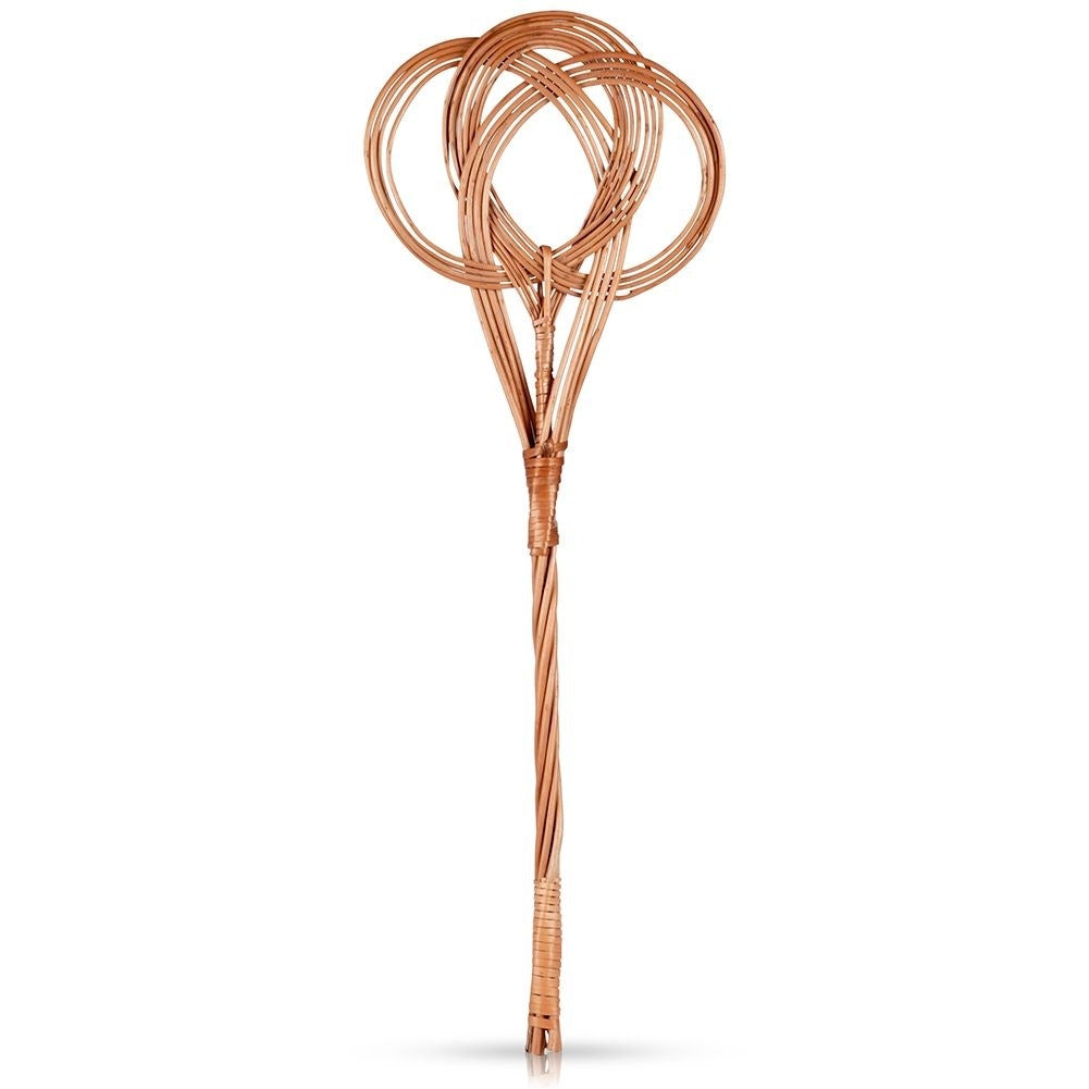 Durable carpet beater for carpets and rugs