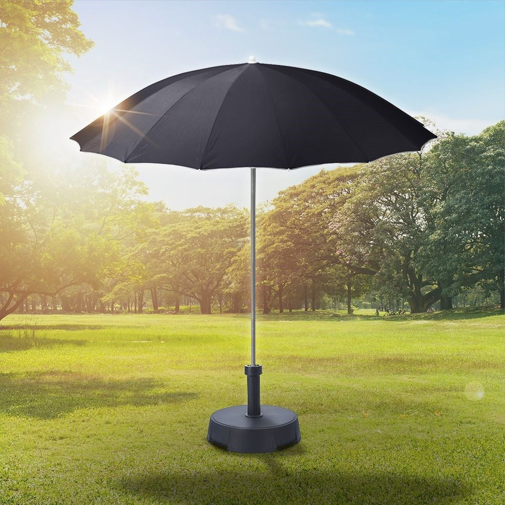 Durable garden parasol with adjustable height and tilt
