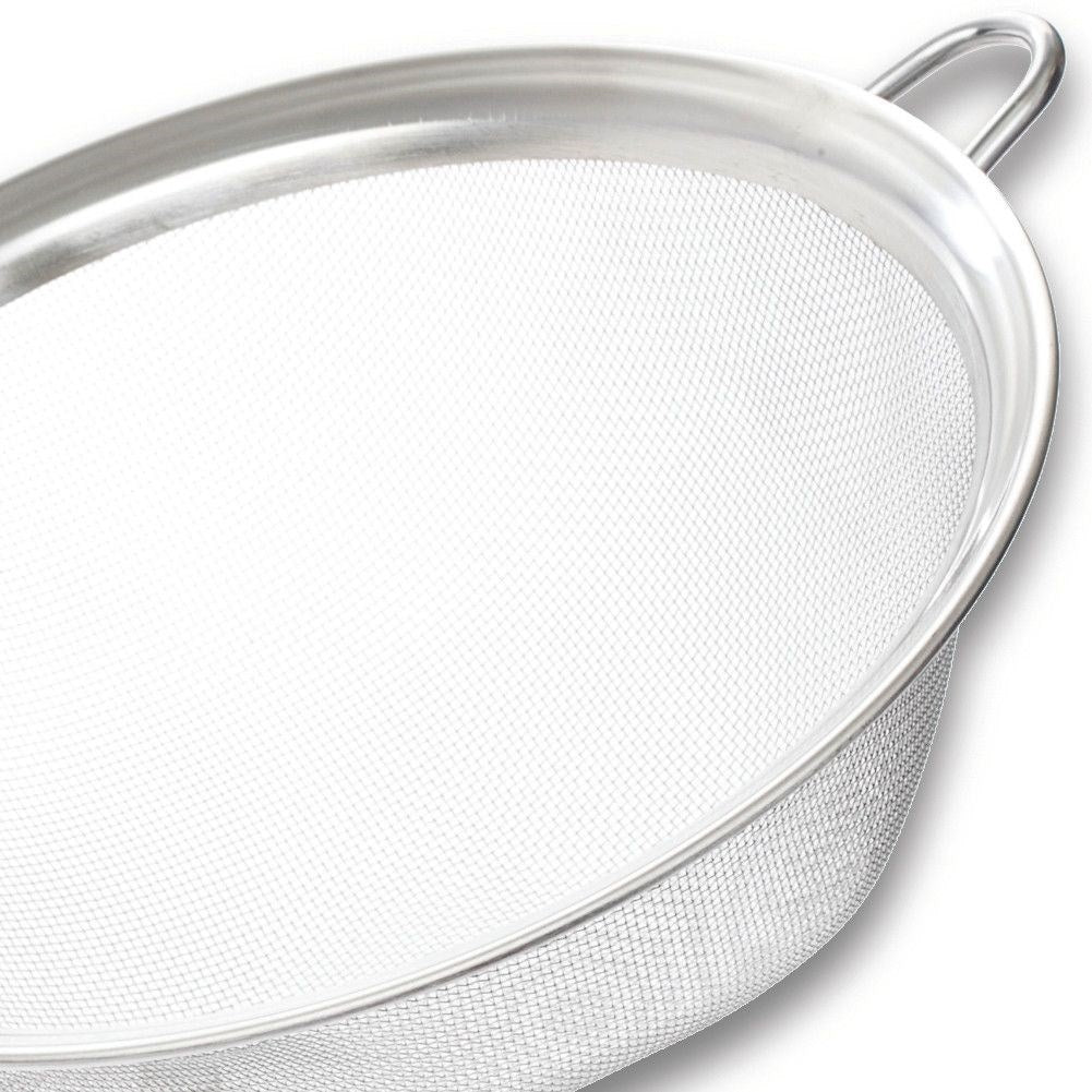 Durable kitchen strainer in stainless steel - 20 cm diameter