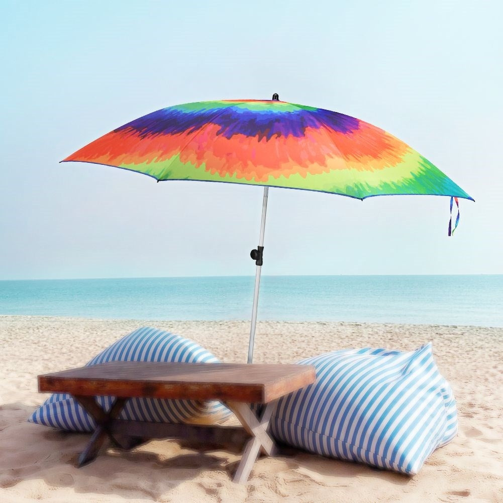 Durable parasol for beach and garden in beautiful colours
