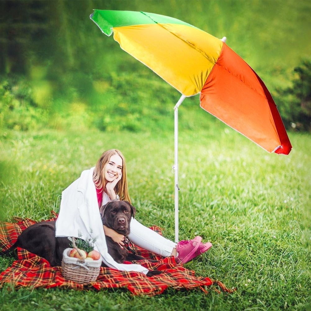 Durable parasol for beach and garden in beautiful colours