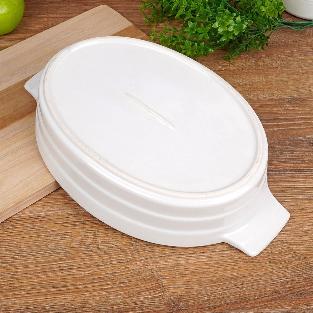 Durable white ceramic baking tins for all dishes