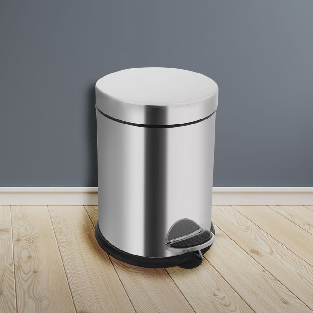 Dustbin 3.2L in stainless steel with pedal and plastic insert