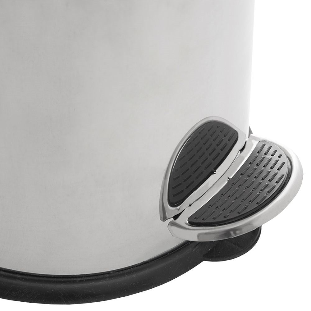 Dustbin 3.2L in stainless steel with pedal and plastic insert
