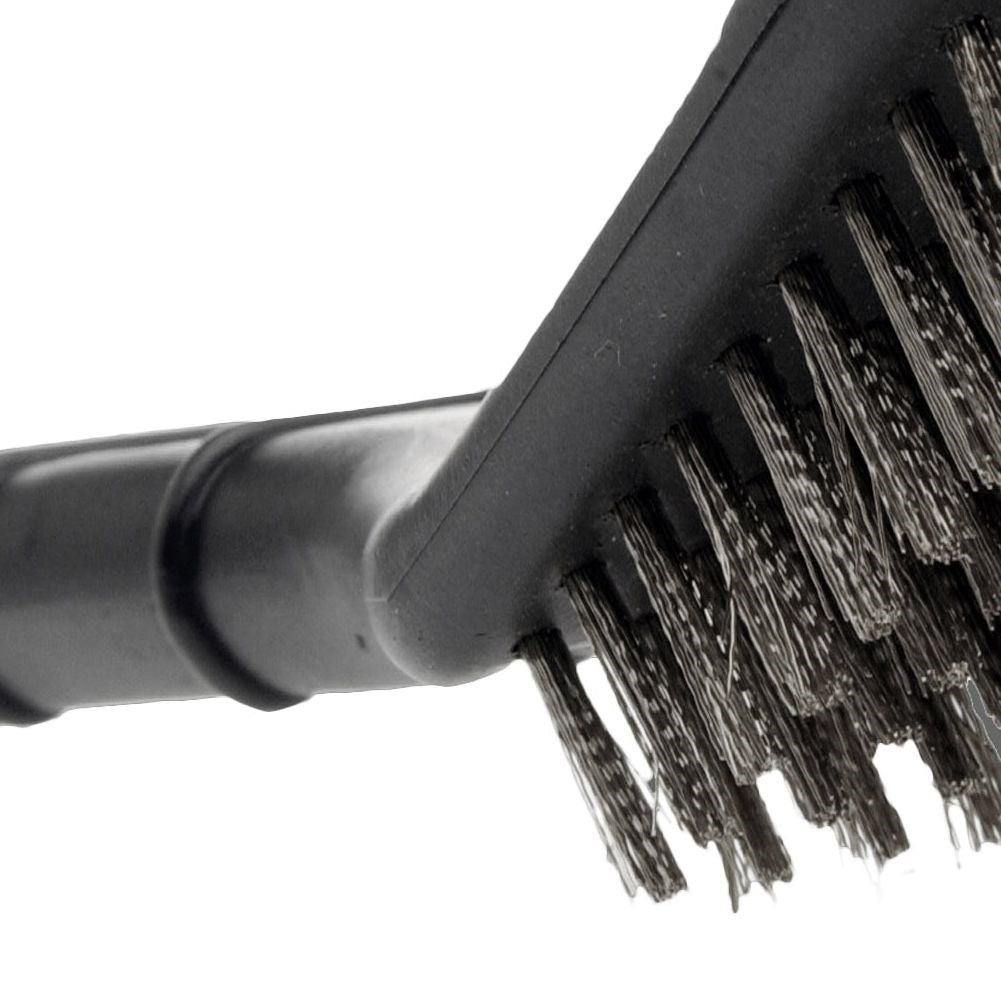 Effective brush for grill and oven grates, removes burnt-on dirt