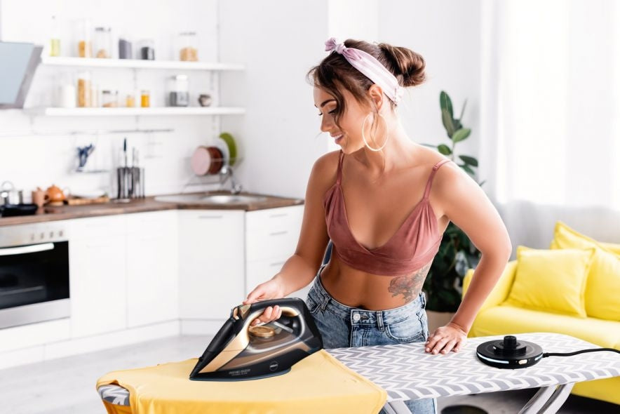 Eldom DA200 solo wireless steam iron