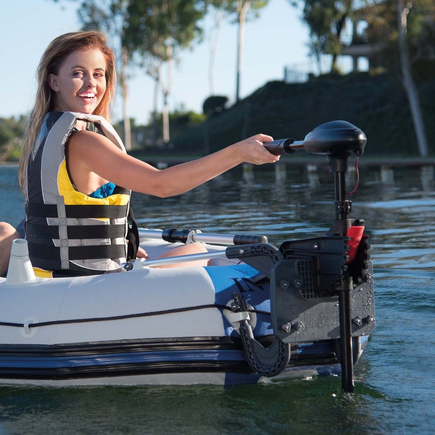 Electric motor for inflatable pontoons INTEX 68631