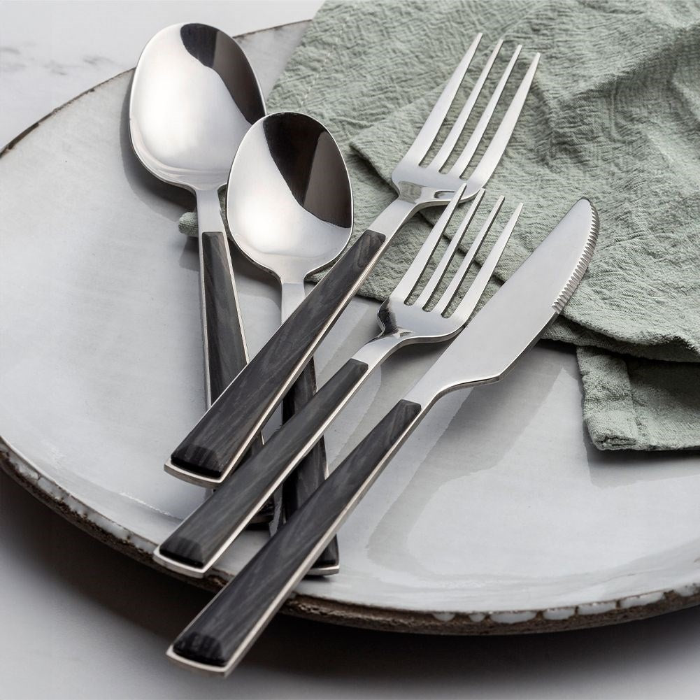Elegant Dessert Fork 18 cm in Stainless Steel with Wooden Design