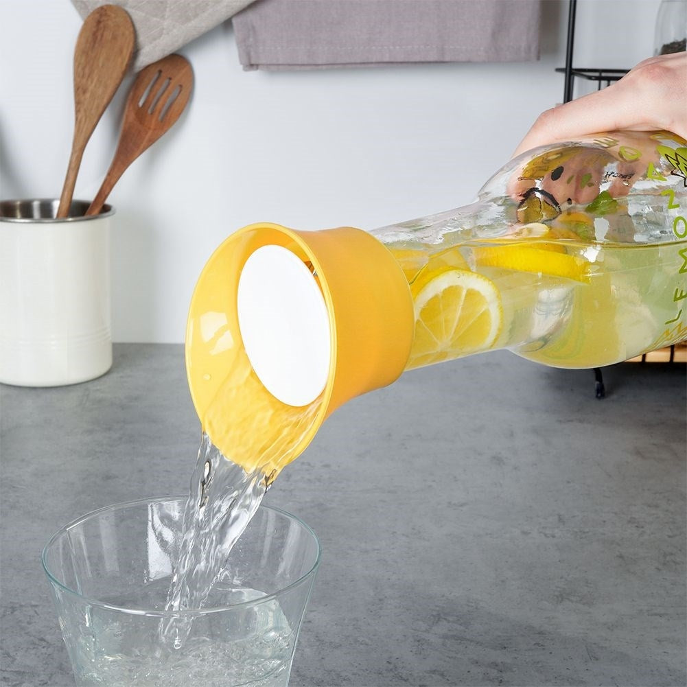 Elegant Glass Jug with Lid and Special Pouring System, 1 Liter