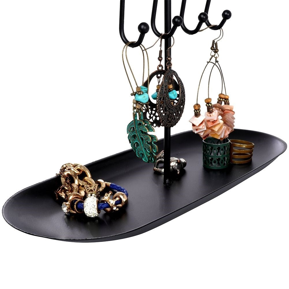 Elegant Jewelery Hanger in Abstract Design