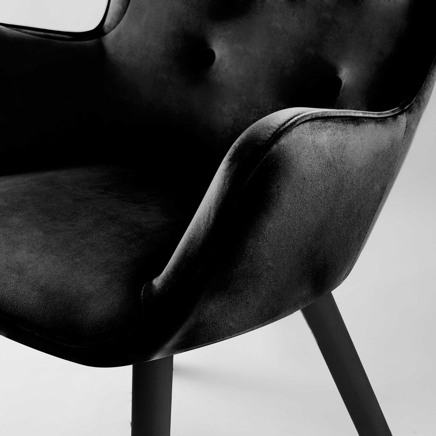 Elegant armchair with footstool Sofotel Norse black