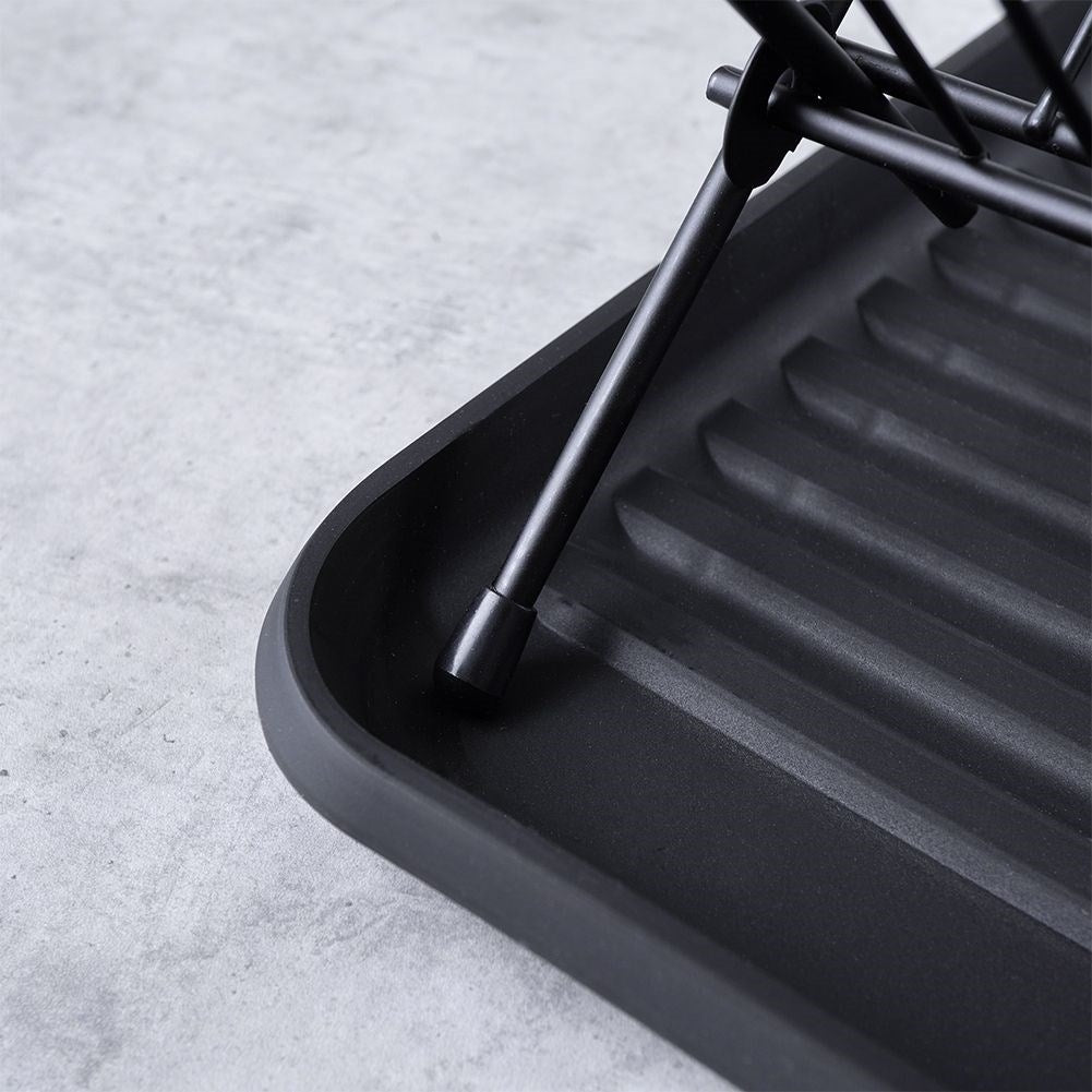 Elegant black dish rack for plates, glasses and cutlery