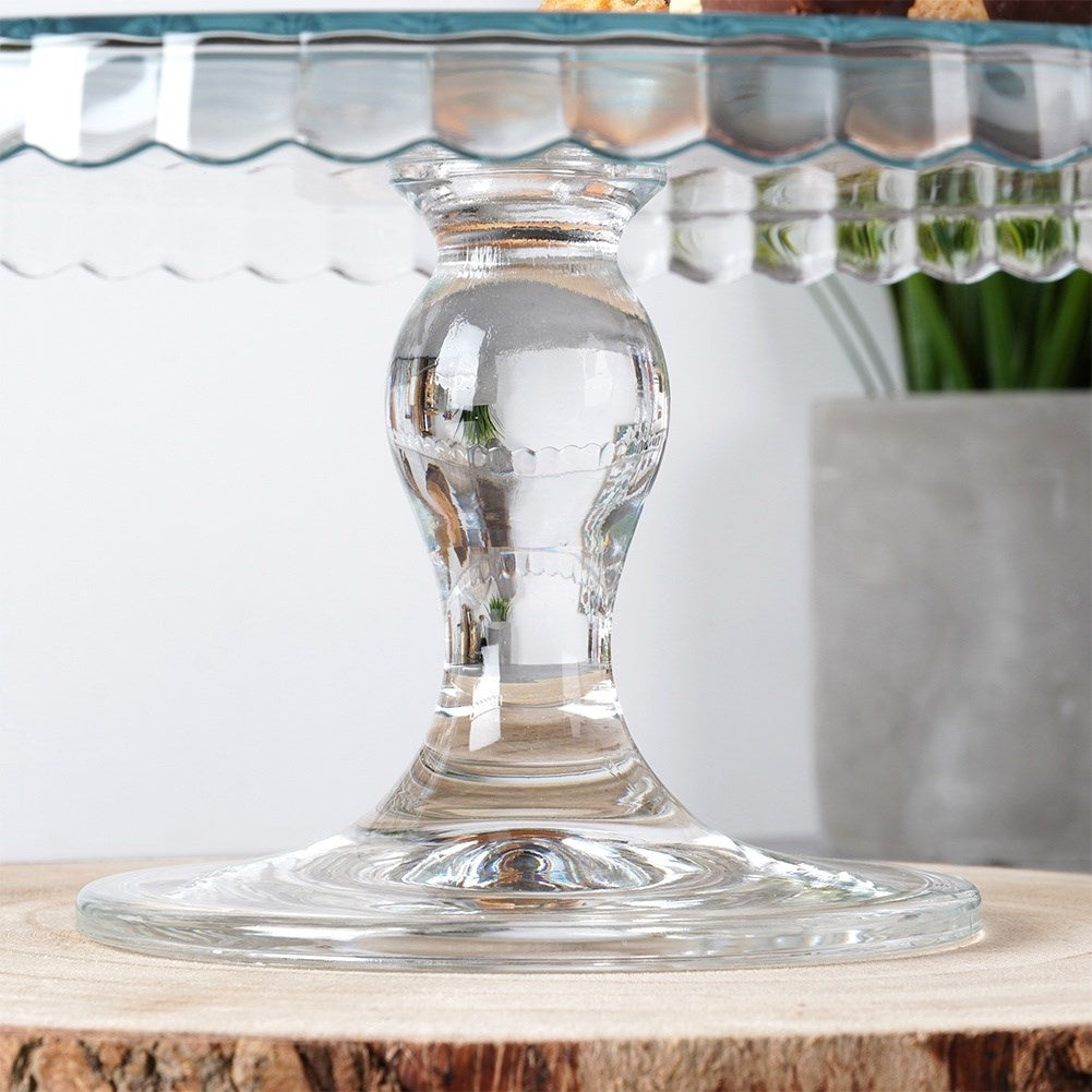 Elegant cake plate in glass with wavy edges