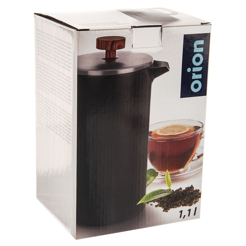 Elegant coffee press in stainless steel with steel piston