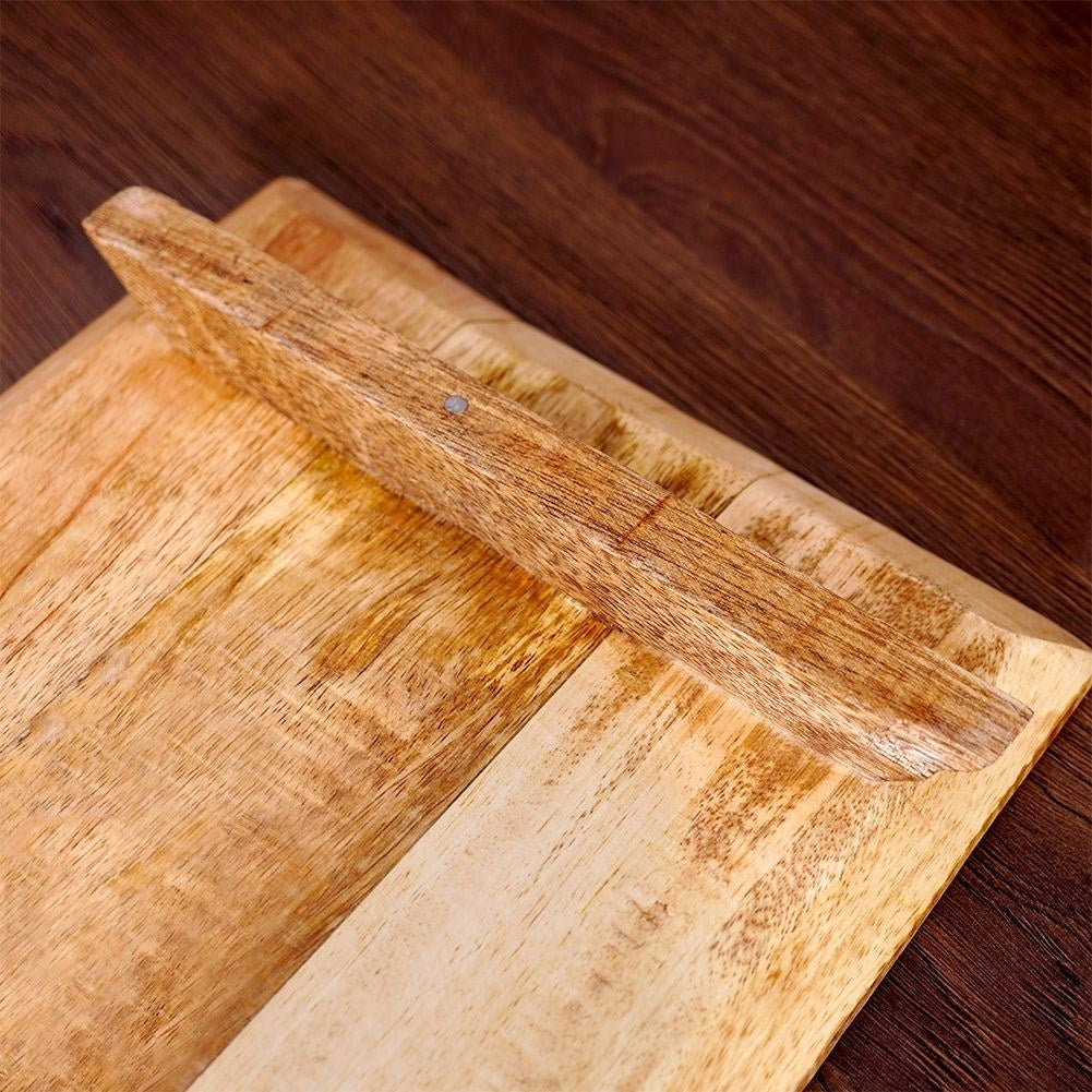 Elegant cutting board and serving board in mango wood