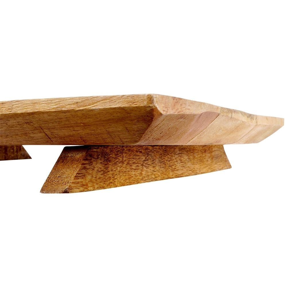 Elegant cutting board and serving board in mango wood