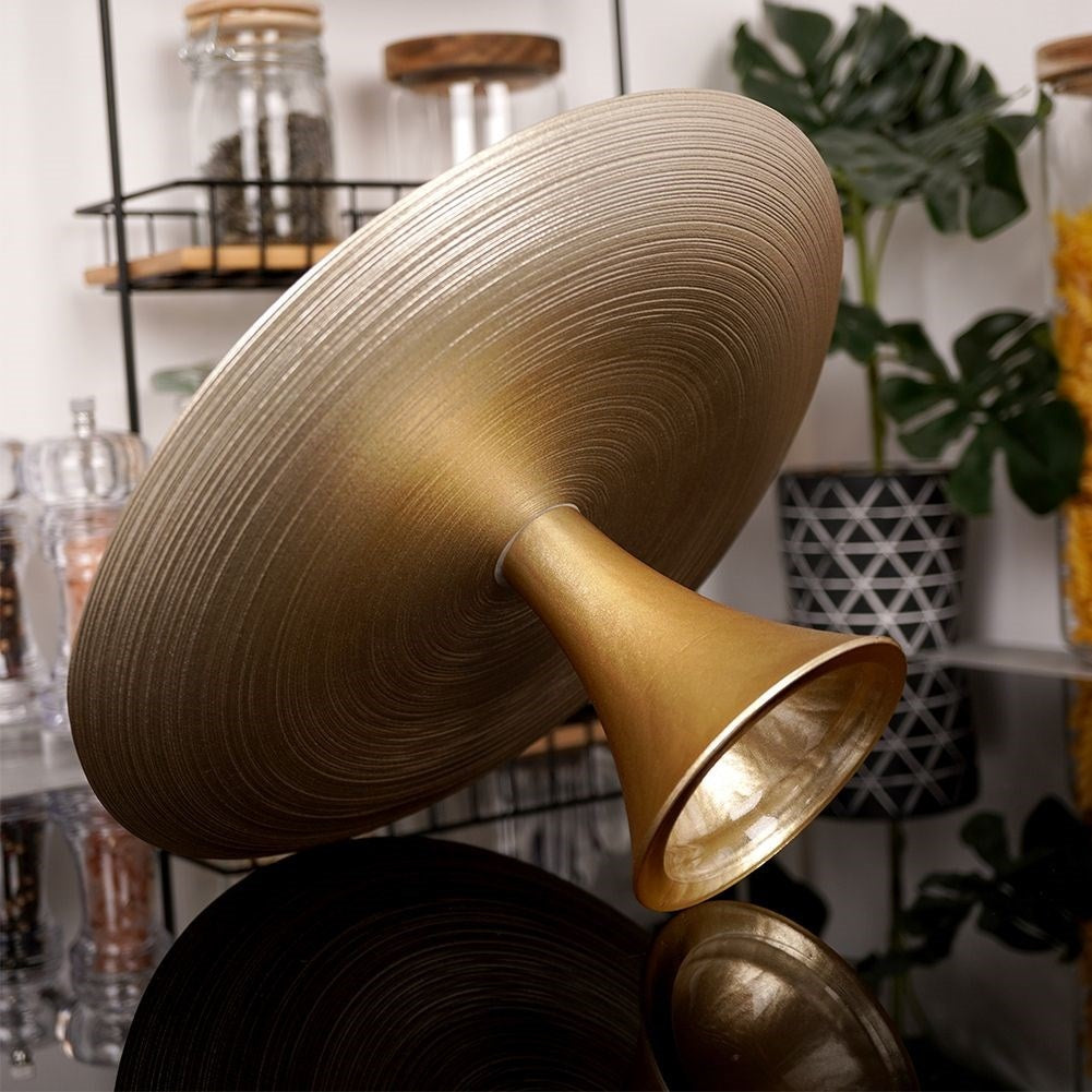 Elegant glass cake stand - 28 cm diameter