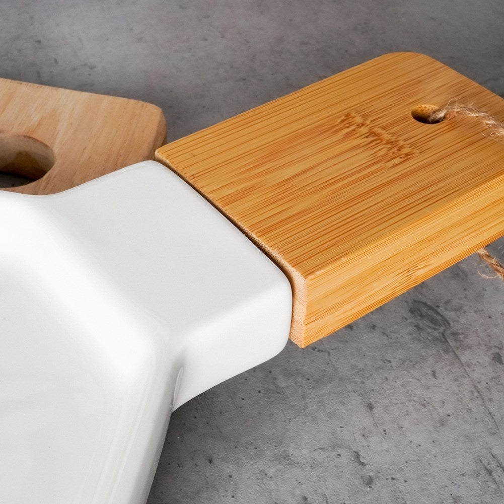 Elegant serving dish in porcelain and bamboo with handle