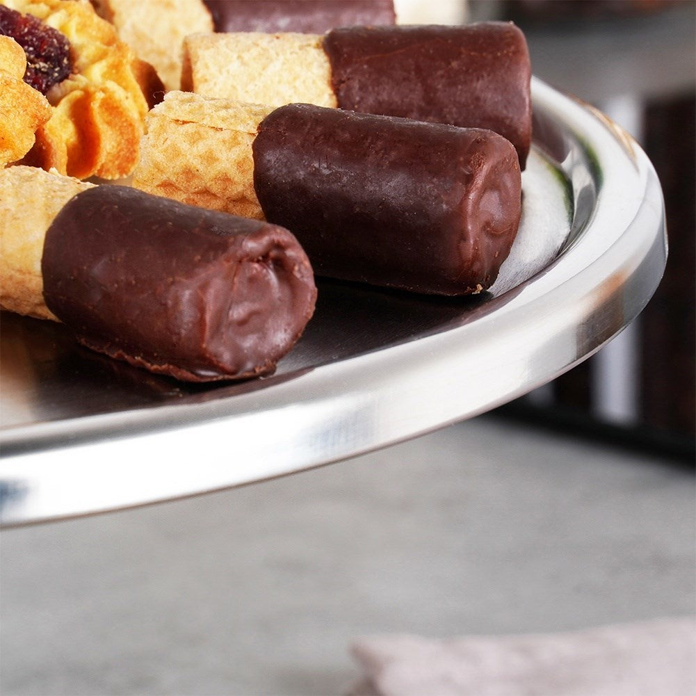 Elegant serving dish on foot in stainless steel for cakes & snacks