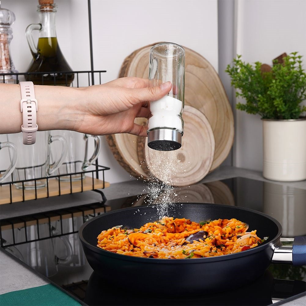 Elegant set for salt & pepper in glass and stainless steel