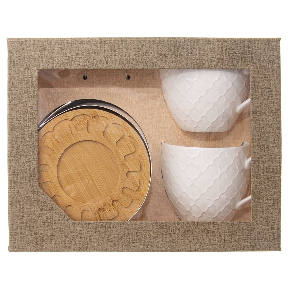 Elegant set with cups, spoons and bamboo coasters in a gift box