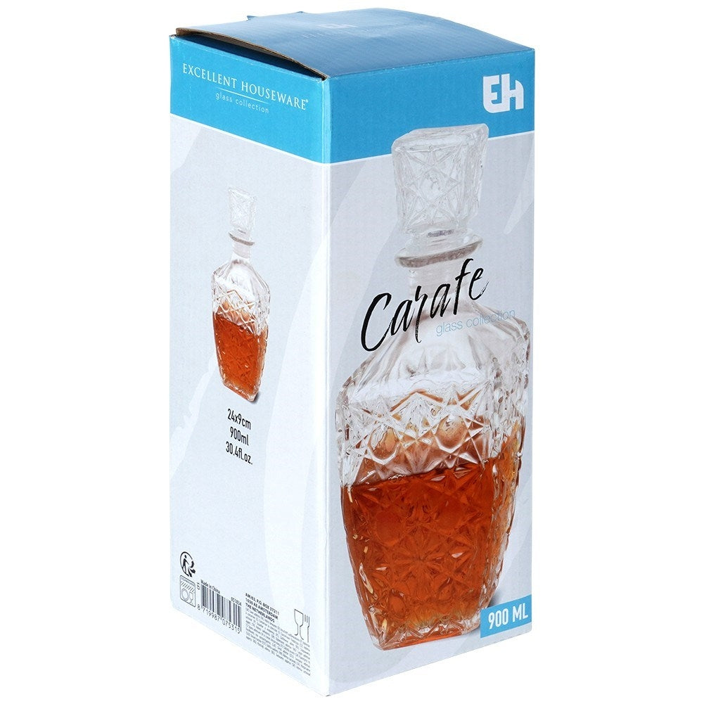 Elegant square carafe with cork for drinks