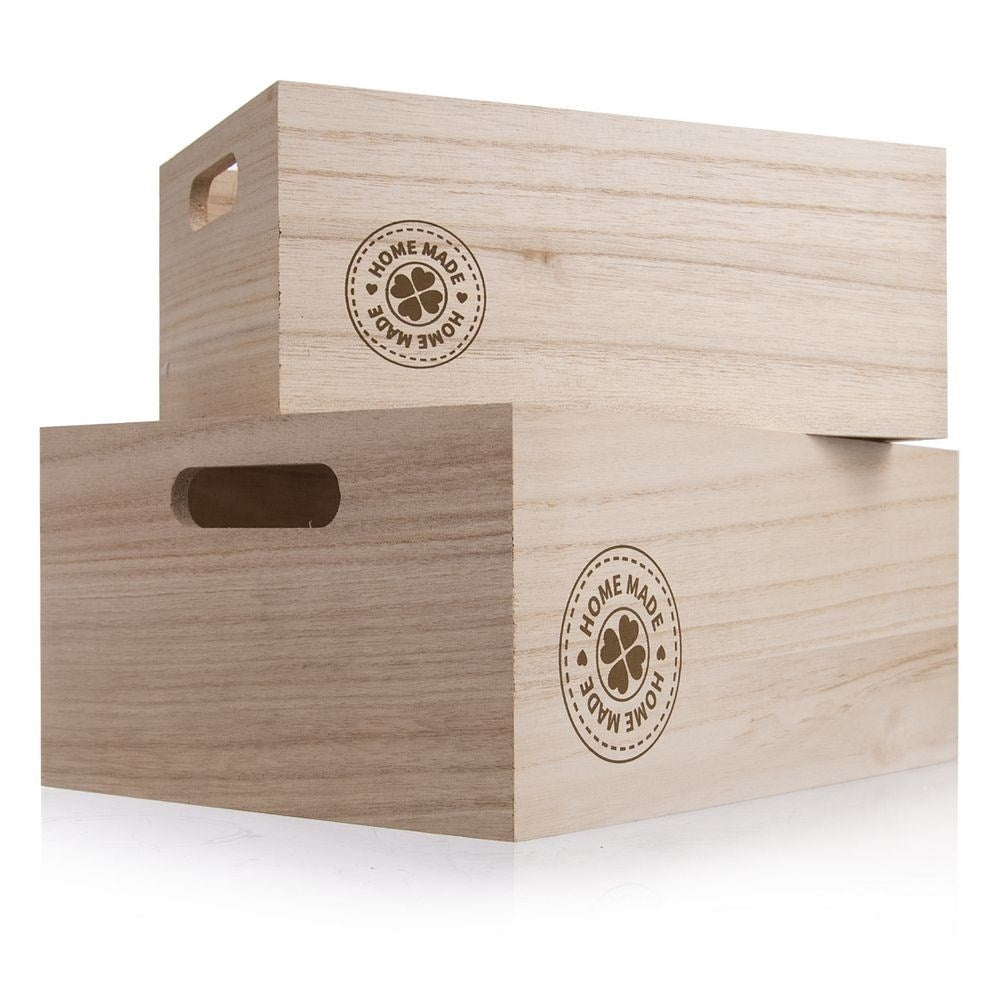 Elegant storage chest with handle for easy transport