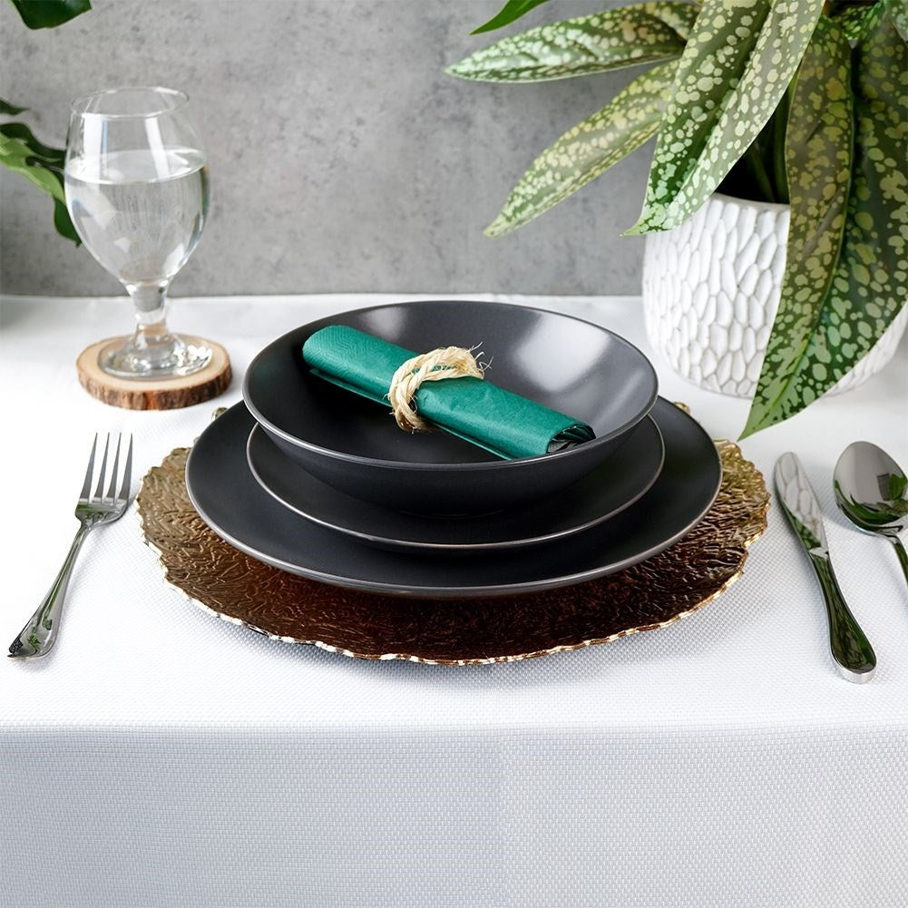 Elegant table mat in gold, 33 cm, high quality material