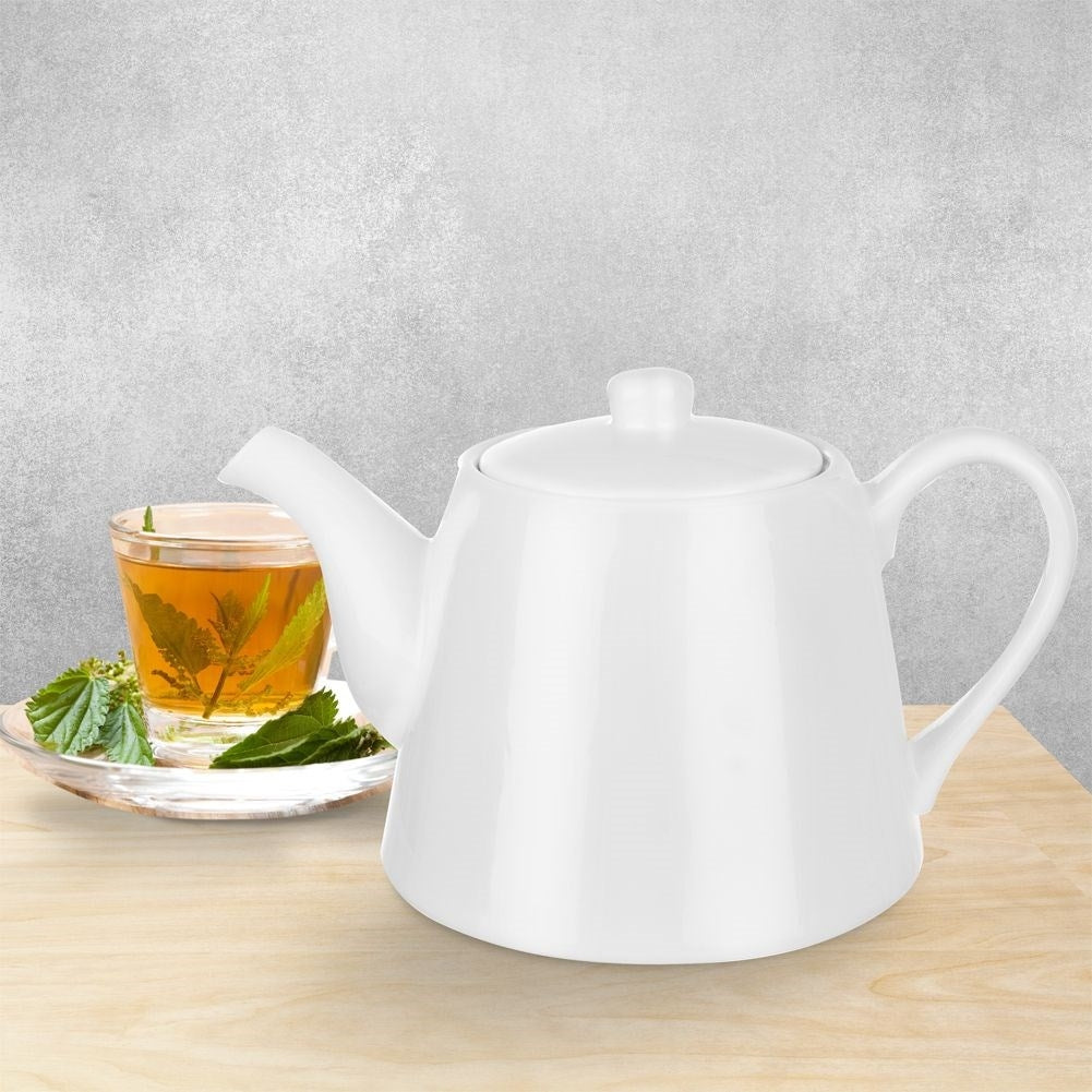 Elegant white porcelain jug, 2L, dishwasher & microwave safe