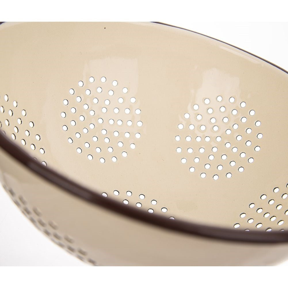 Enameled steel strainer - Practical and decorative kitchen utensil