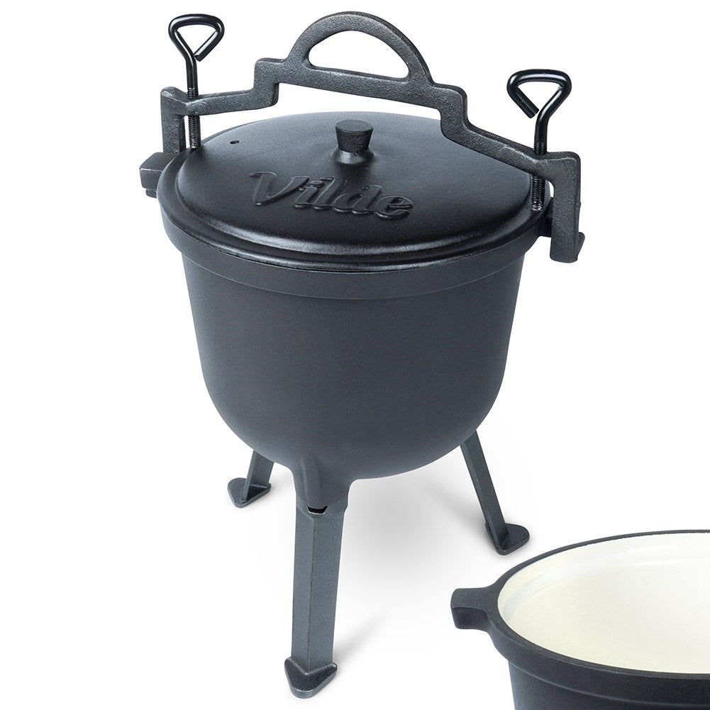Enamel pot on legs with lid, 8L capacity