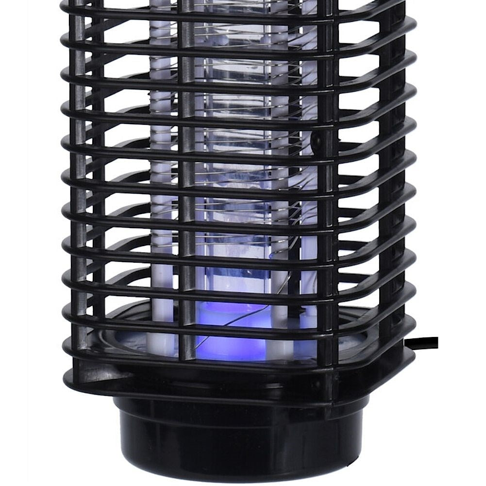 Environmentally friendly LED lamp against mosquitoes, gnats and flies