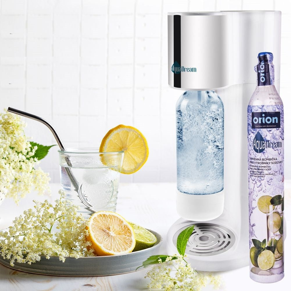 Exchangeable CO2 cartridge for 80 liters of carbonated drink