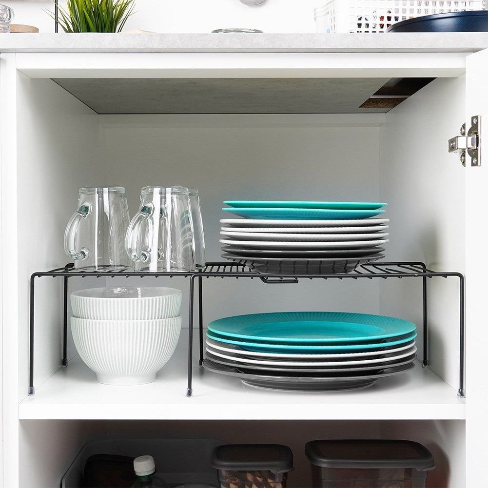 Extendable black metal kitchen shelf with adjustable length