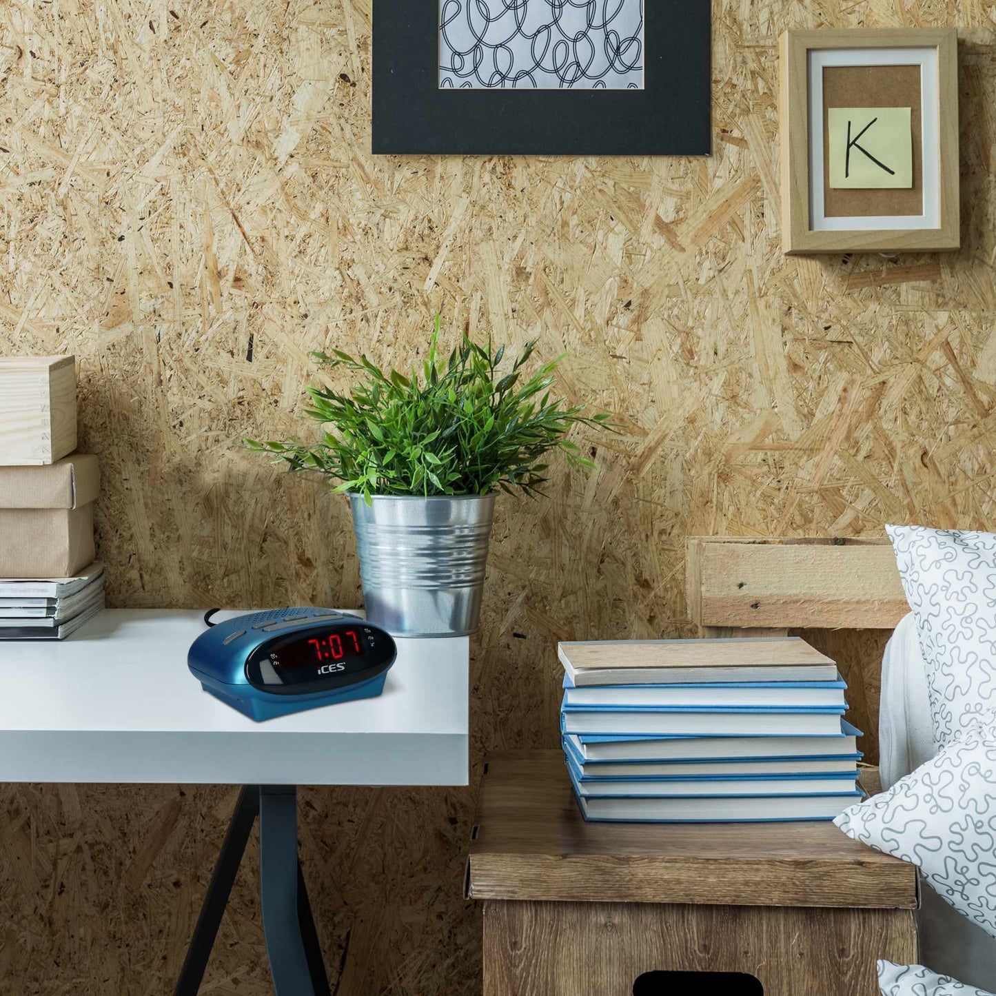 FM Clock Radio with Dual Alarms and LED Display – Blue