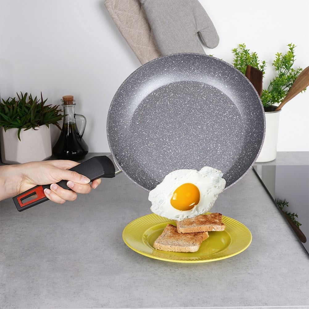 Five-layer frying pan with non-stick granite coating