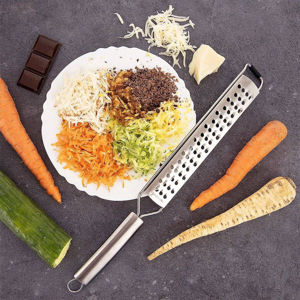 Flat 38 cm grater in stainless steel for root vegetables and cheese