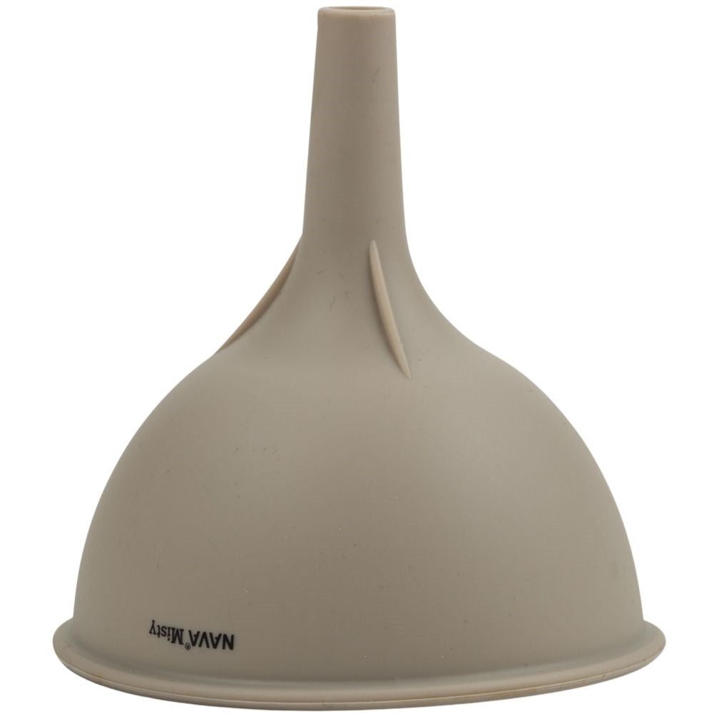 Flexible and durable kitchen utensil in silicone for cooking.