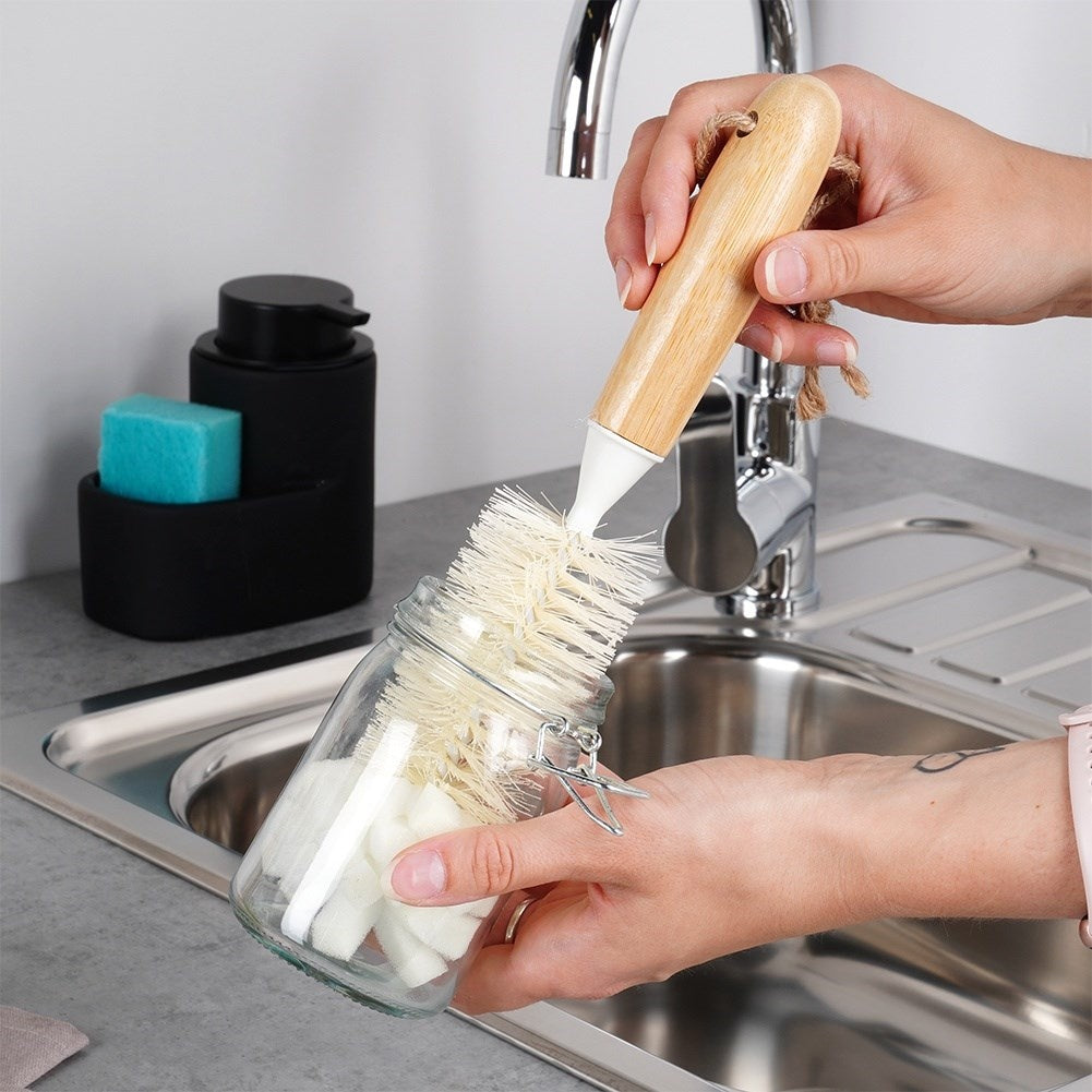 Flexible cleaning brush for bottle necks and baby bottles