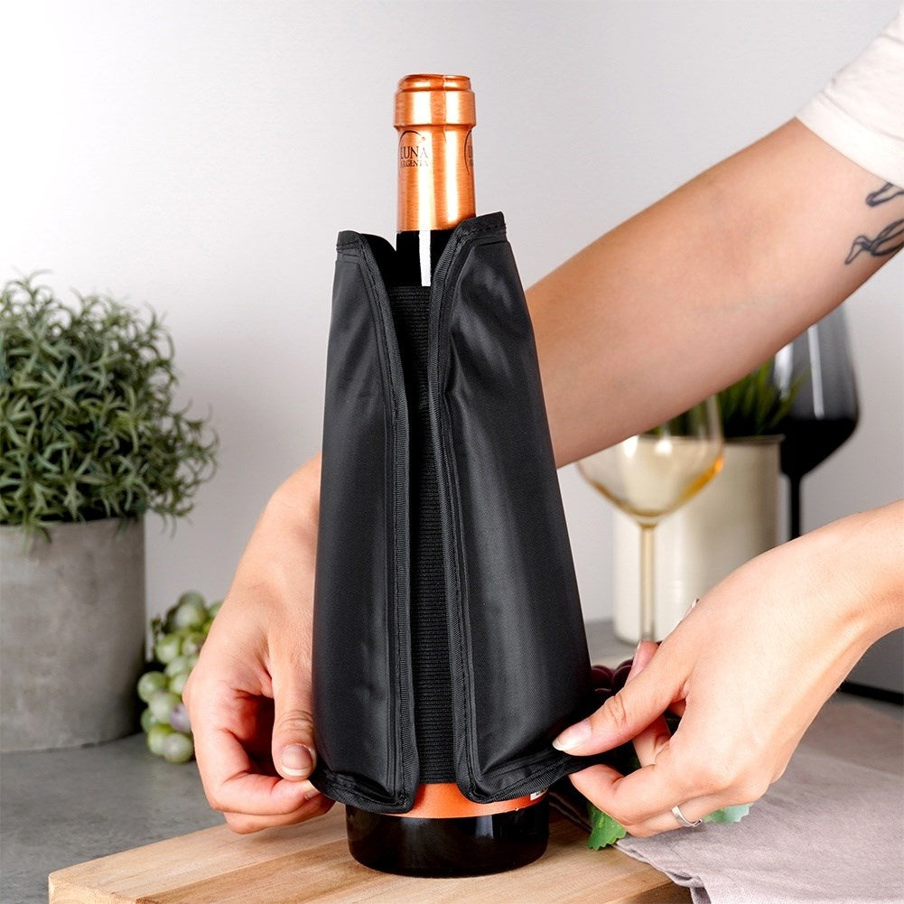 Flexible cooling protection for wine and champagne bottles