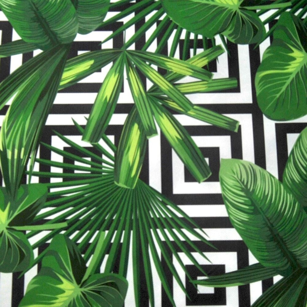 Foldable lightweight mat for beach and picnic